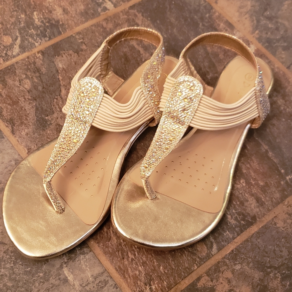 Nude sparkle size 9 sandles